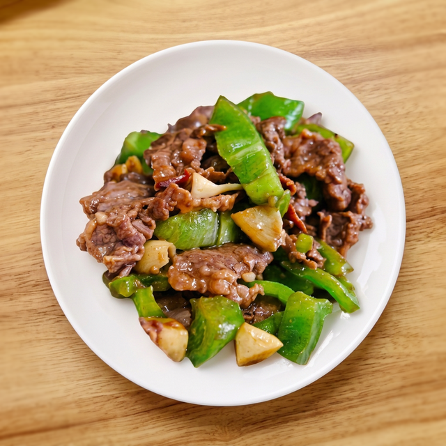 02 ⻘椒牛 Beef with Green Pepper Combo.