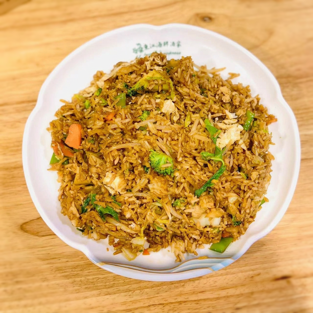 R19 素菜炒飯 Vegetable Fried Rice.