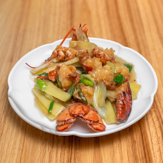 Ls1 薑蔥龍蝦 Fried Lobster with Ginger and Spring Onion