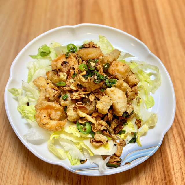 Ls18 椒鹽三寶 Spicy Salted Shrimp, Scallop, & Squid.